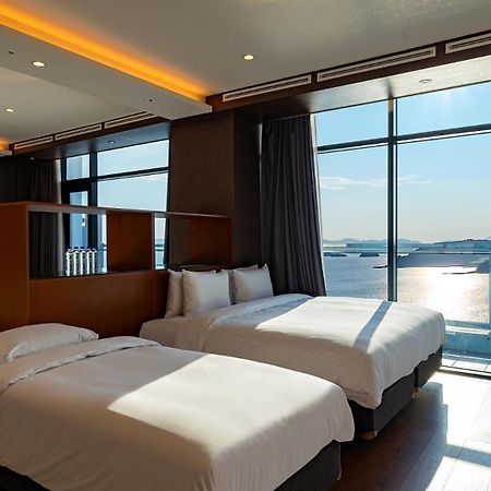 Hotel Jcs Йосу Екстер'єр фото